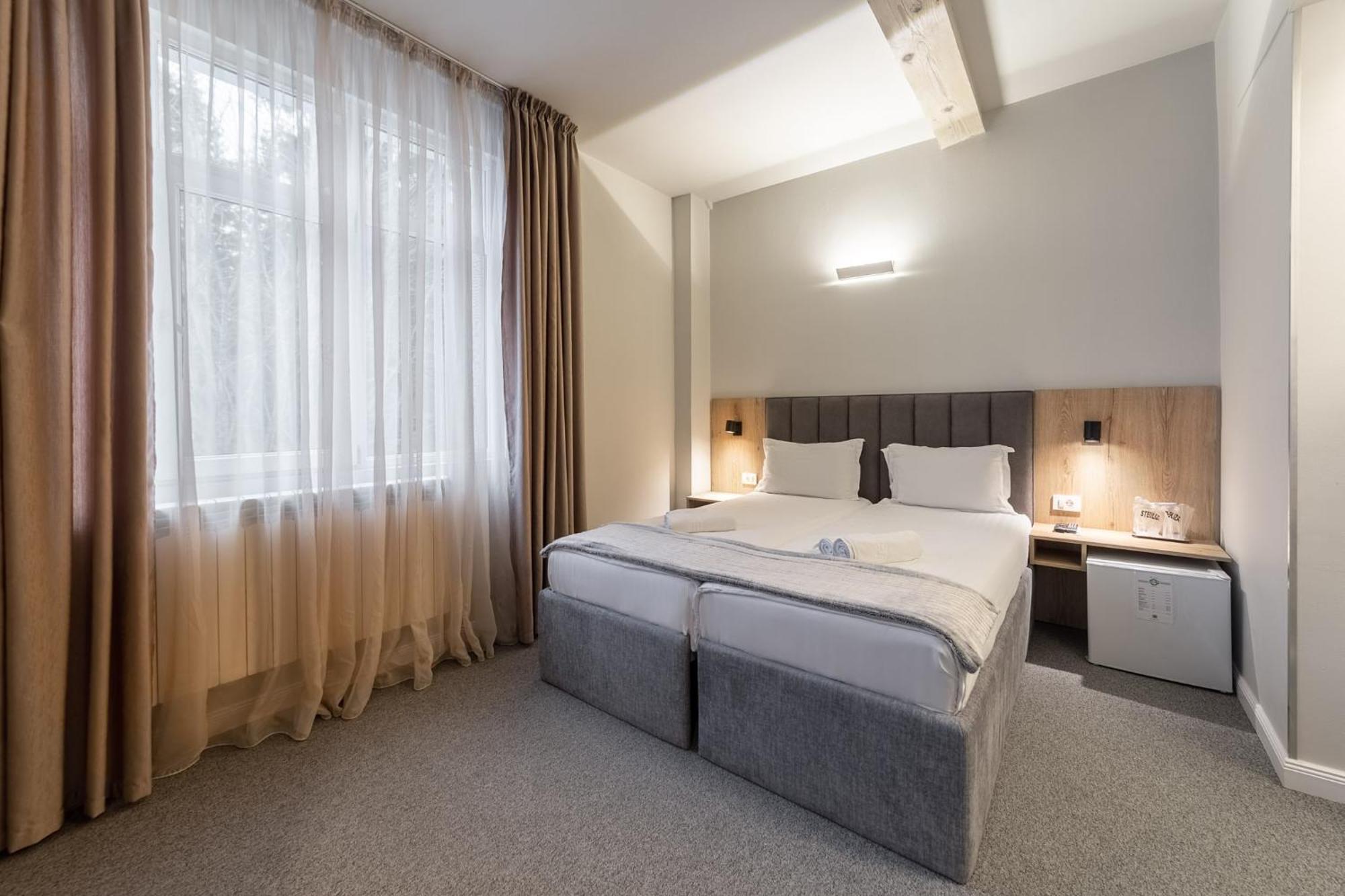 Genesis By Eden Hotel Predeal Exterior photo